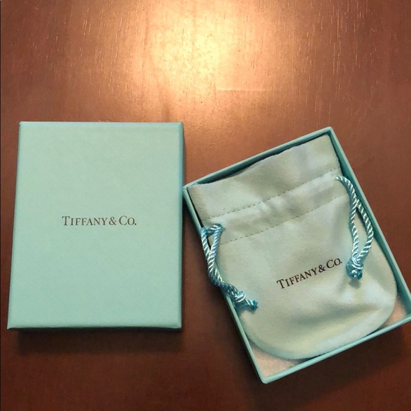 Tiffany box and bag. - Picture 1 of 3